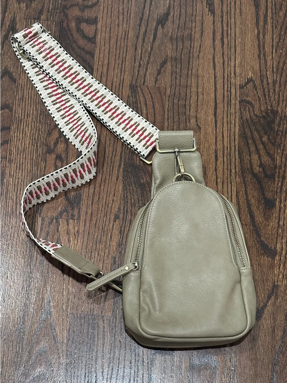 Anthropologie Urban Originals Liberty Crossbody Sling Bag Gray Guitar Strap